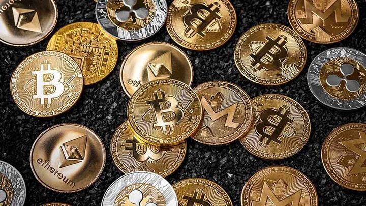 قیمت بیت کوین و ارز‌های دیجیتال امروز چهارشنبه ۶ آبان ۱۴۰۵ / اتریوم و سولانا چند شد؟