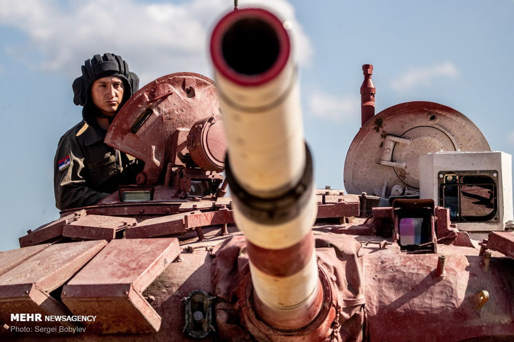 مسابقه تانک‌ها