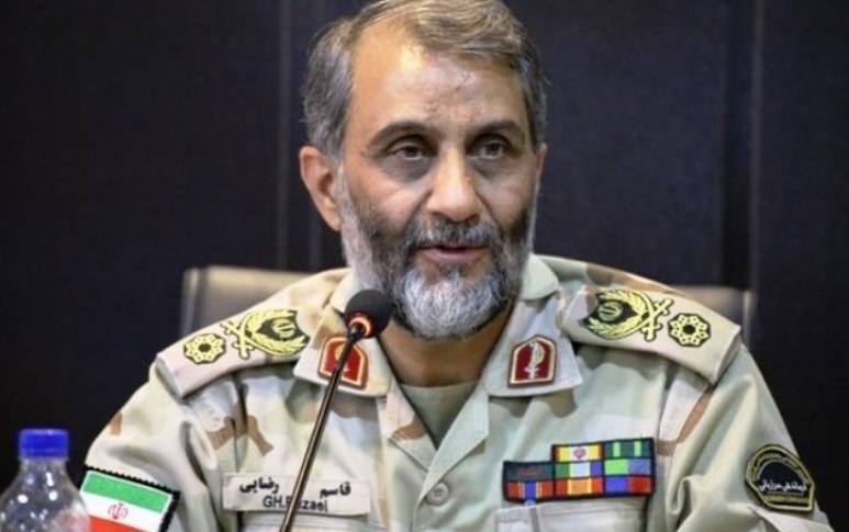 جانشین فرمانده فراجا: اگر شهروندی با پوشش نامتناسب قصد وارد شدن به اماکن انتظامی را داشته باشد، باید ممنوعیت ورود با احترام به او اعلام شود