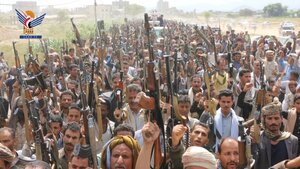 هزاران نفر از قبایل «تعز» یمن برای اخراج مزدوران سعودی، وارد میدان شدند