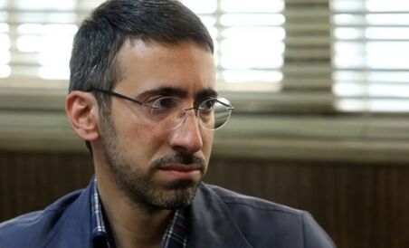درخواست یک حقوقدان از دادستانی: علیه کسانی که به رئیس‌جمهور توهین می‌کنند اعلام جرم کنید