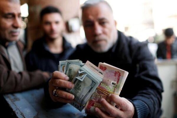 ارز اربعین ارزان شد / تفاوت قیمت دینار عراق در بانک‌ها و بازار آزاد چند شد؟