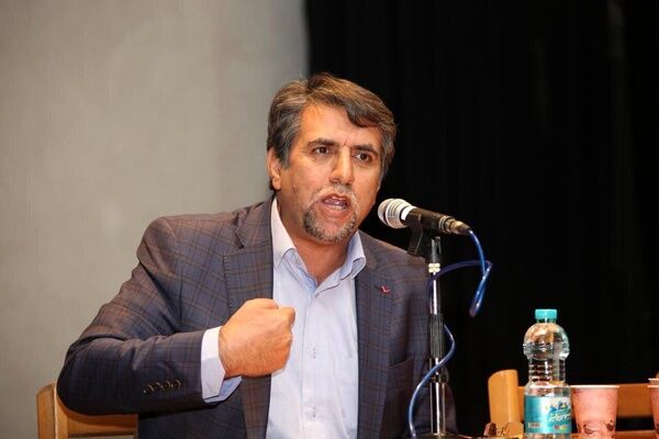 نسل امروز تفنگ سرپر است؛ می‌تواند هدفمند و در راستای منافع ملی و یا برخلاف آن شلیک کند