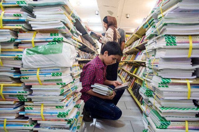 توضیح مرادصحرایی از نحوه تفکیک جنسیتی کتب درسی؛ «دوخت لباس عروس»، «تربیت کودک» و «هنر خانه‌داری» مختص دختران و «حمل‌ونقل»، «ناوبری» و «صنایع فلزی» مختص پسران!