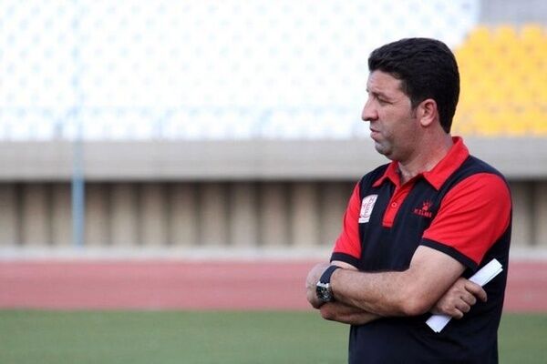 اسماعیل حلالی: پرسپولیسی ها خوب تمرین نمی کنند/ موافق تغییر کادرفنی نیستم