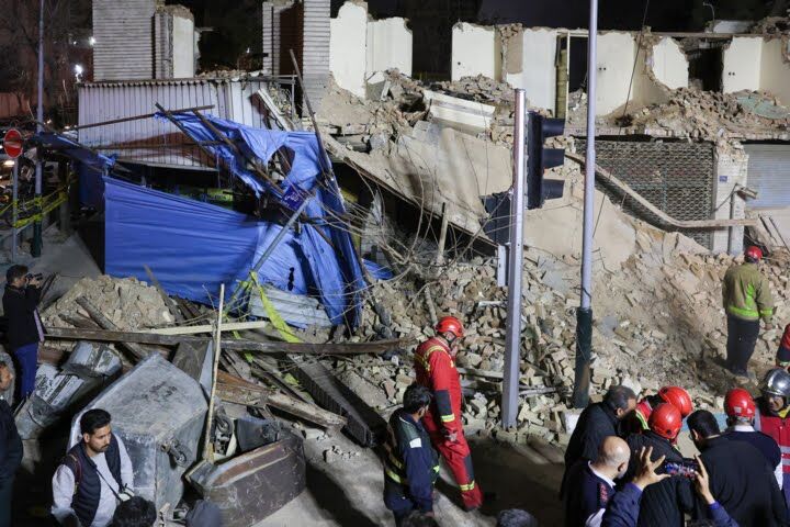 حادثه هولناک در تهران؛ ساختمان مسکونی در یافت‌آباد ریزش کرد + جزئیات عملیات نجات