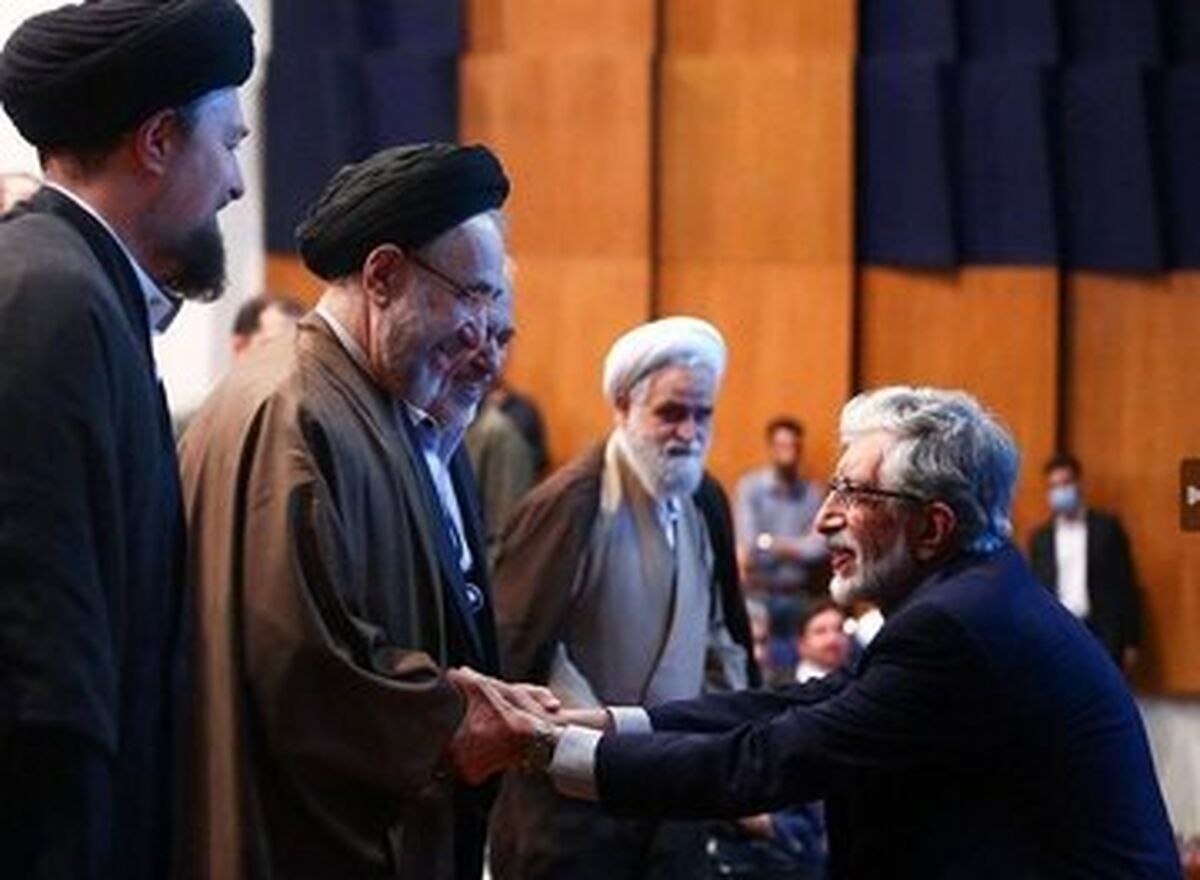 واکنش‌ها به بیانیه دفتر حداد عادل درپی دست دادن او به خاتمی؛ بیانیه برای یک سلام‌علیک ساده!