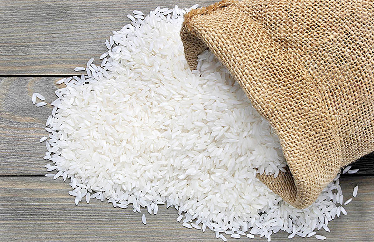 چیزی که زیاد پیدا می شود برنج تقلبی ایرانی است