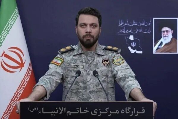 سخنگوی قرارگاه مرکزی خانم الانبیا: هر شرکت و کشوری که از محل دارایی های ایران مبلغی دریافت کند اجازه عبور از تنگه را نخواهد داشت

