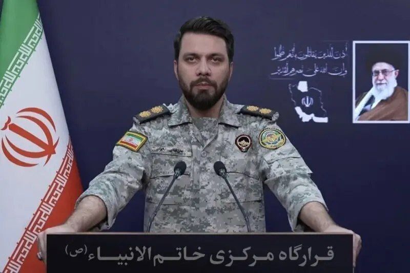 سخنگوی قرارگاه مرکزی خانم الانبیا: هر شرکت و کشوری که از محل دارایی های ایران مبلغی دریافت کند اجازه عبور از تنگه را نخواهد داشت

