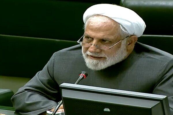 احمدی: هر چه سریعتر رهبر منتخب خبرگان معرفی شود