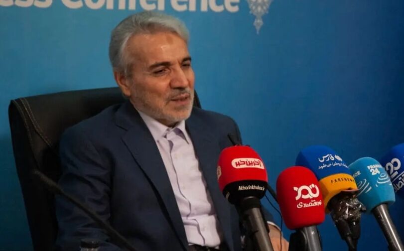 

شهادت می‌دهم فرق می‌کند چه کسی رییس‌جمهور باشد