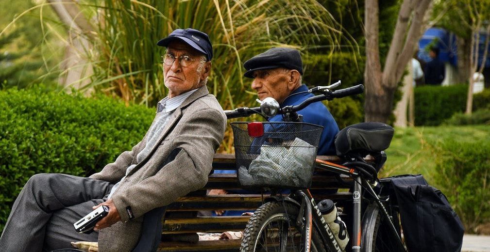 تجمع بازنشستگان در شهرهای مشهد، اصفهان، رشت، ایلام و کرمانشاه