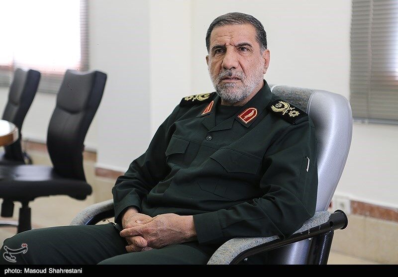نظر هاشمی این بود که یک جمهوری اسلامی عین آلمان و ژاپن درست شود؛ امام و حضرت آقا اما نظرشان رسیدگی به مستضعفان بود