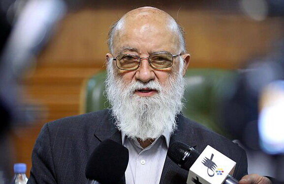 چمران: در صورت ادامه هزینه‌های ناشی از جنگ، ناچاریم جدول‌سازی، رنگ‌آمیزی و حتی آسفالت‌ریزی‌ غیرضروری را از بودجه حذف کنیم/ در شرایط فعلی، اولویت‌بندی پروژه‌ها بر اساس ضرورت‌ها انجام می‌شود
