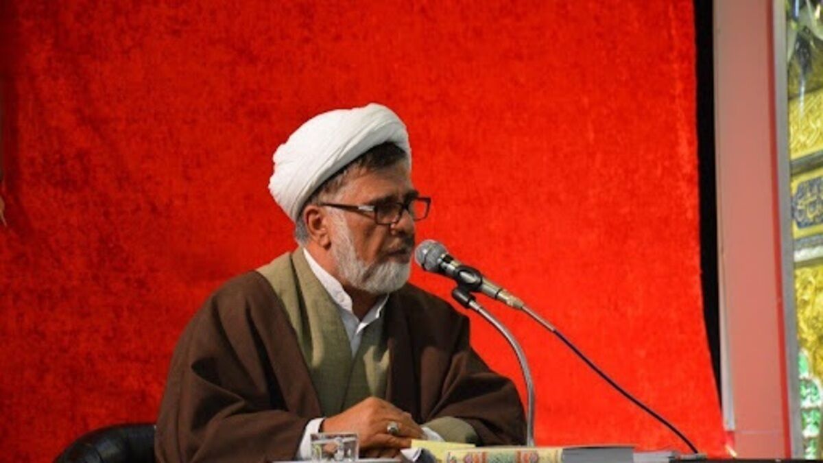 بخش عظیمی از شعارهای انقلاب محقق نشده است