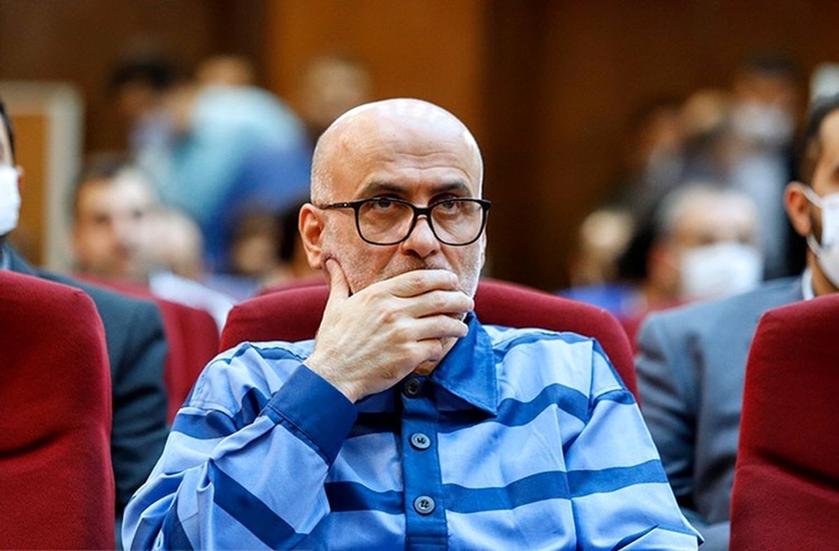 آزادی و یا مرخصی اکبر طبری از زندان تکذیب شد