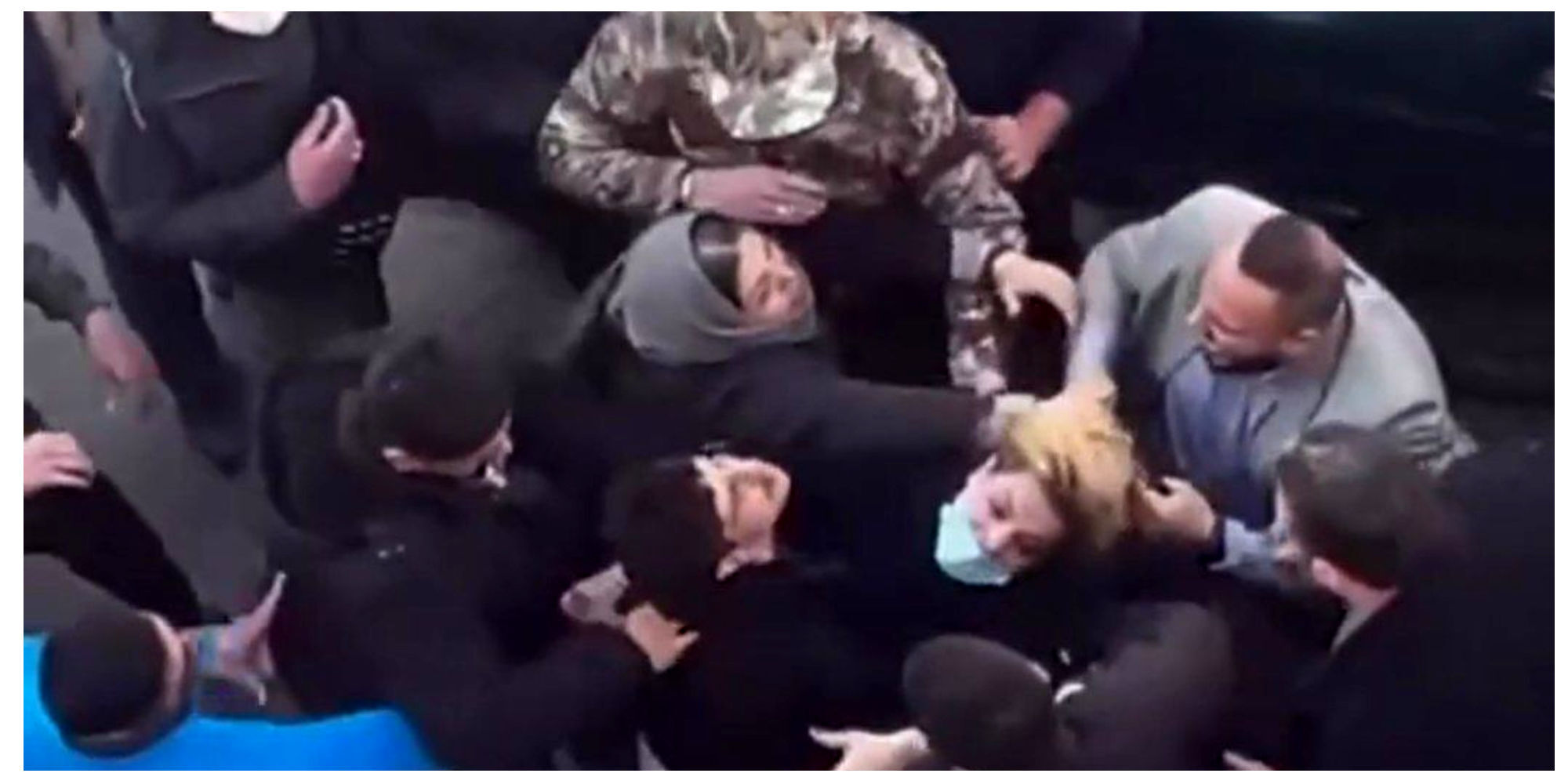 اطلاعیه پلیس درباره رفتار نامناسب با یک زن در مقابل مدرسه ۱۳ آبان؛ پلیس نبوده!