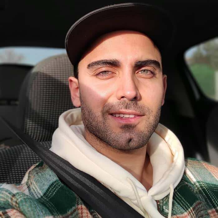 محمد صادقی از ایران رفت