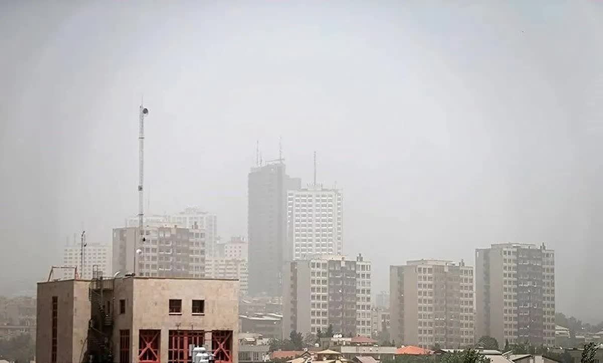وزیر بهداشت: آلودگی هوا در ایران سالانه جان حدود ۵۰ هزار نفر را می‌گیرد