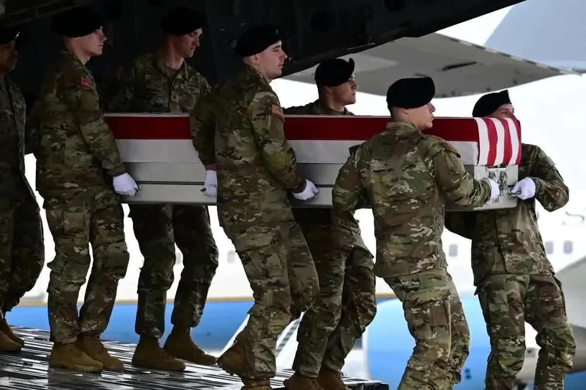 سی‌ان‌ان‌: مراسم انتقال اجساد ۴ سرباز آمریکایی کشته شده در جنگ با ایران، فردا چهارشنبه برگزار می‌شود