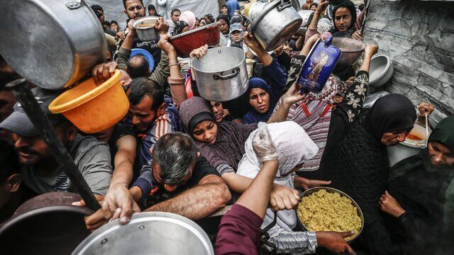 ۲۵ کامیون حامل کمک‌های بشردوستانه وارد شمال نوار غزه شد