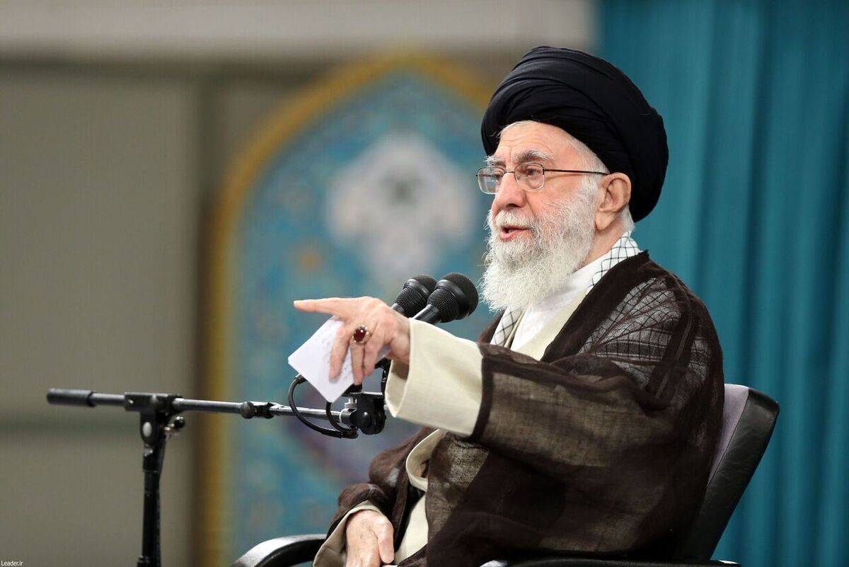 رهبر انقلاب خطاب به نمایندگان: مجلس باید مشی انقلابی داشته باشد منتها مراقب باشید در فهم انقلابی‌گری خطا صورت نگیرد؛ انقلابی‌گری فقط سروصدا کردن نیست