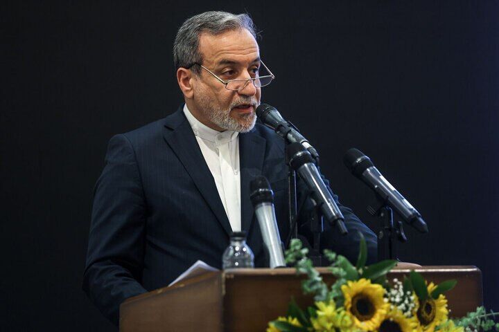 واکنش عراقچی به تصویب قطعنامه ضدایرانی: سه کشور اروپایی و آمریکا با بی‌توجهی به تعاملات و حسن نیت ایران، اعتبار و استقلال آژانس را خدشه‌دار کرد؛ طی نامه‌ای رسمی به گروسی اعلام شد که تفاهم قاهره رسما خاتمه یافته تلقی می‌شود