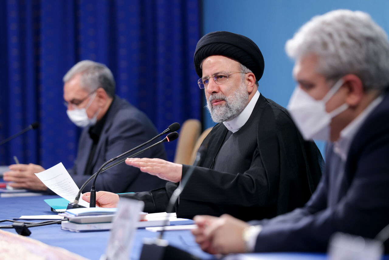 همسایگان ترجیح می دهند برای خدمات پزشکی به جای اروپا به ایران بیایند