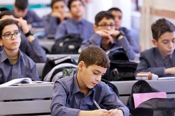فعالیت مدارس سقز و زیویه فردا با تأخیر آغاز می‌شود