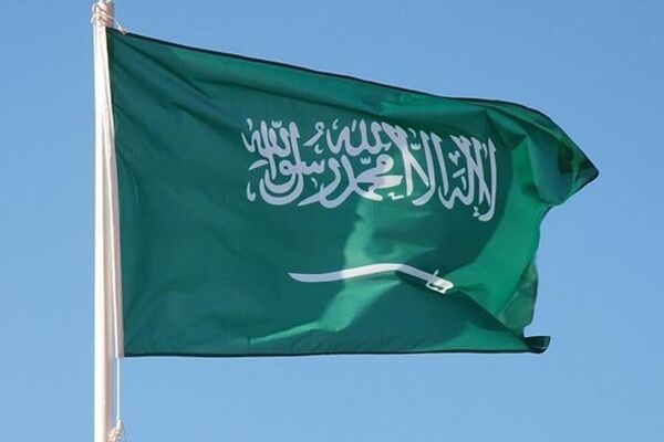 توضیحات ریاض درباره حادثه هواپیمای فلای دبی: کمک خلبان و خلبان پس از بهبود وضعیت جسمانی، عربستان را به مقصد ابوظبی ترک کرده‌اند