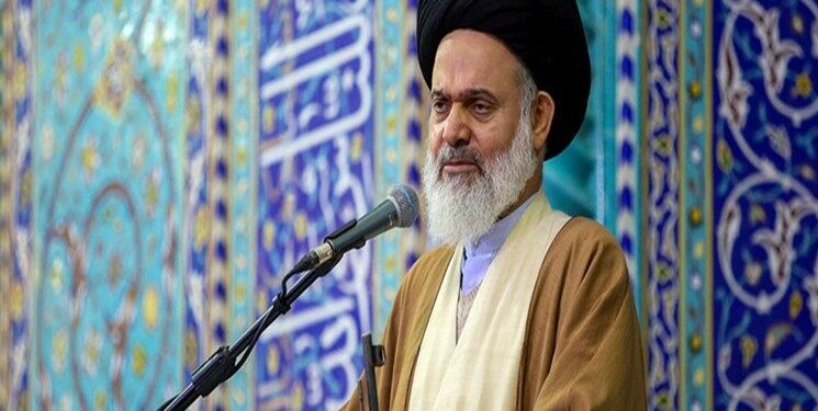 بازدید این روحانی بلندپایه قم از یک مرکز ناباروری + تصاویر