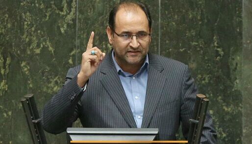 نماینده مردمی هستم که ارزشی‌نماها را شلغم هم حساب نمی‌کنند/ شما تندروها ننگ این کشورید