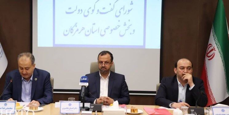در سال 1402 بر بی ثباتی ارزی غلبه خواهیم کرد