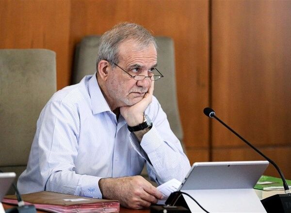 پزشکیان: منکر کمبوها نیستیم/ بهتر است امروز که در قدرت و عزت هستیم جنگ را پایان دهیم