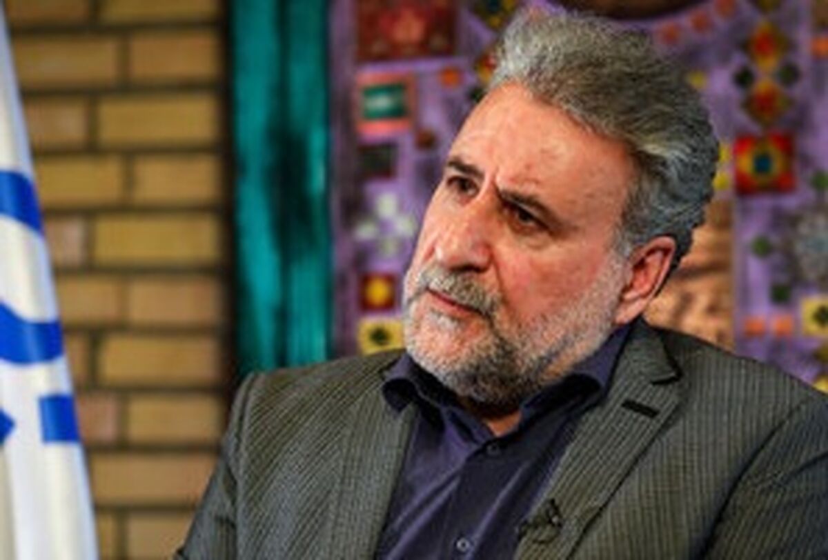 دور جدید حملات تندورها به رئیس‌جمهوری؛ ارسال پیامک به سیاسیون برای استیضاح پزشکیان در سالگرد انتخابات ریاست‌جمهوری