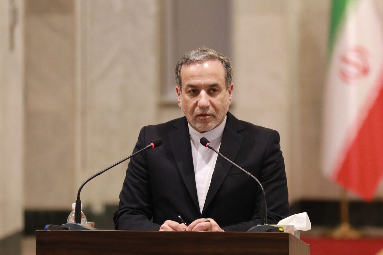 عراقچی به وزیر خارجه انگلیس هشدار داد