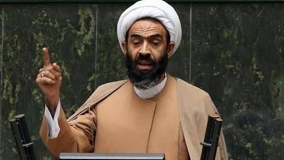 رفتار ناپسند یک نماینده با خبرنگاران زن در مجلس!/ آغاز تذکر حجاب به خبرنگاران در مجلس!