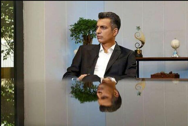 حضور عادل فردوسی پور در شورای شهر تهران!