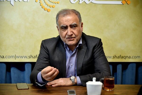 شاهد میدان‌داری رسانه‌های بیگانه از بعد سیاسی هستیم؛ این اتفاق اوج ضعف رسانه ملی را نشان می‌دهد