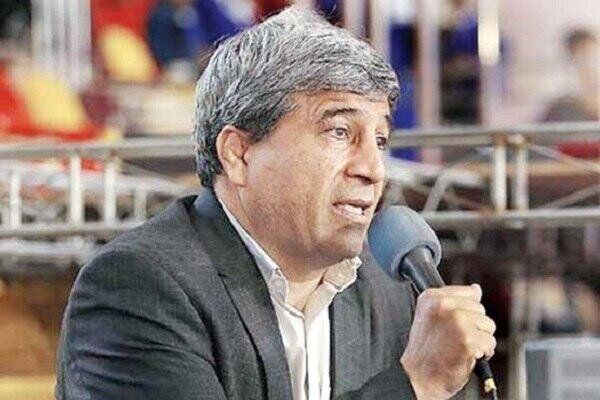 رقص هادی عامل هنگام گزارش کشتی امیرحسین زارع/ آقای گزارشگر در تنهایی خود جشن گرفت! + ویدئو