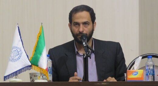 توییت یک حقوقدان درمورد فشارها برای اخراج او از دانشگاه؛ معلمی افتخار است، اما حقوق مردم و خطوط قرمز شریعت مهمتر است