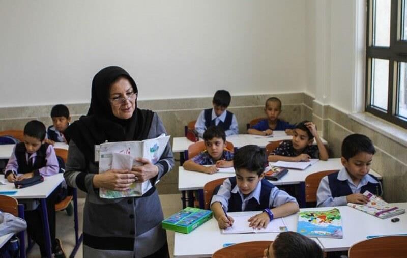 مدارس کشور از ۱۴ فروردین ۱۴۰۱ حضوری می‌شوند