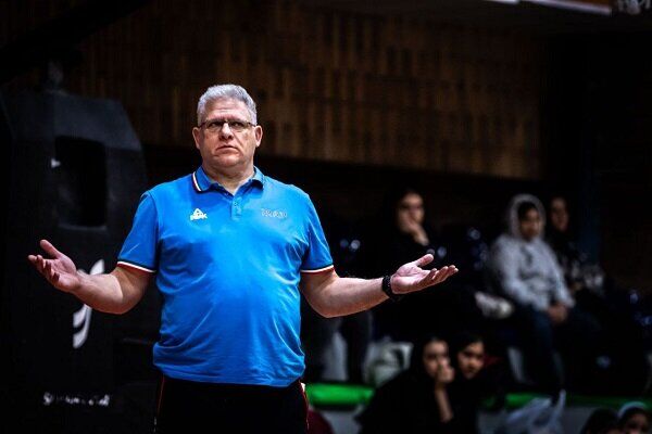 وضعیت قرارداد فدراسیون بسکتبال و مانولوپولوس