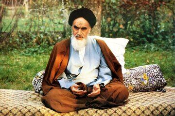 تصویری «دیده‌نشده» از امام خمینی (ره) + عکس