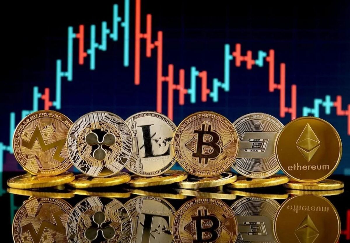 قیمت بیت کوین و ارز‌های دیجیتال امروز چهارشنبه ۱۴ مرداد ۱۴۰۵ / سولانا چند شد؟