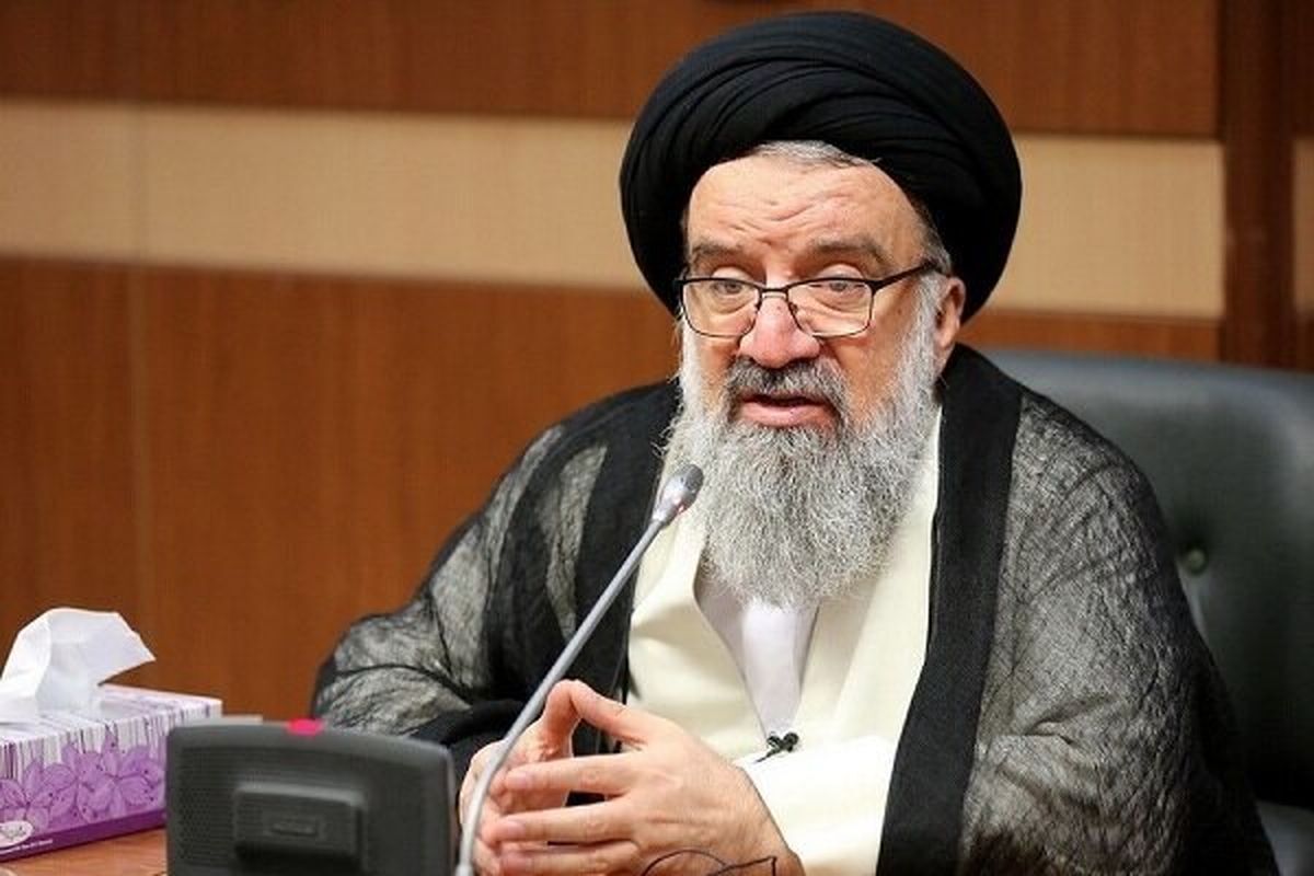 سر می‌دهیم اما نمی‌گذاریم حکم حجاب روی زمین بماند