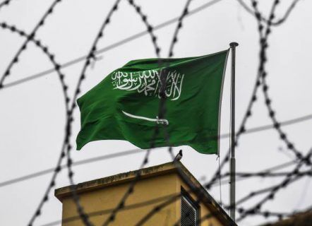 حرف عجیب یک عربستانی: قوی‌ترین پاسپورت جهان را دارم!+ ویدئو