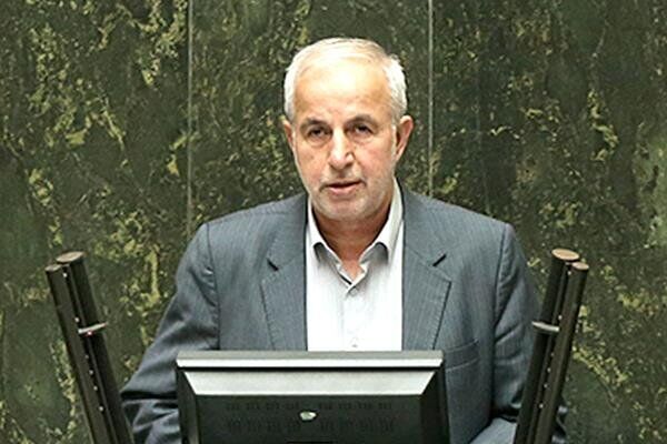 نماینده اصولگرای مجلس: این مجلس فقیر است و توان استیضاح ندارد