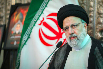 تذکر به رئیس دولت به دلیل سکوت در برابر حامیانش که مملکت را برای حزب‌اللهی‌ها می‌دانند؛ آقای رئیسی وظیفه شما صیانت از حرمت جمهور است